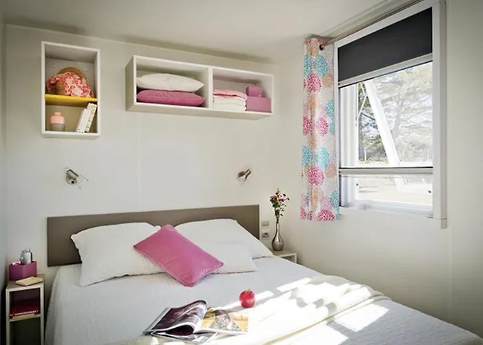 Mobilheim Lagune Iii Am Strandbad By Interhome Lägenhet